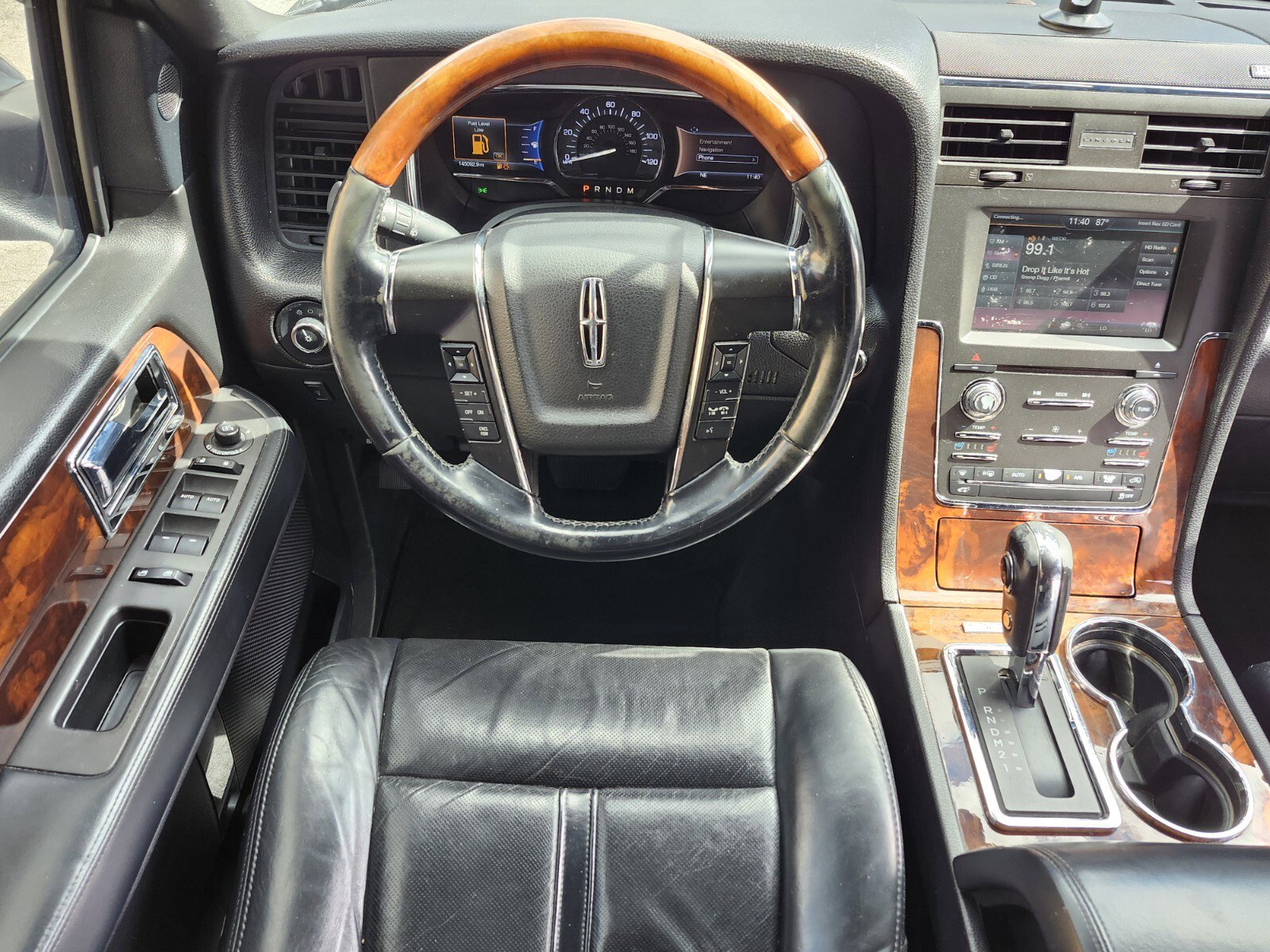 Used 2015 Lincoln Navigator 2WD image 6