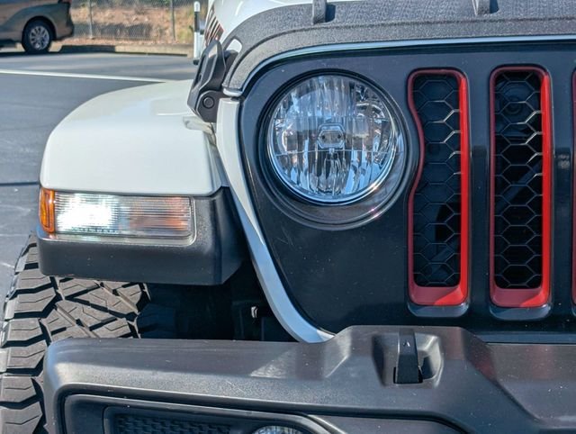 Used 2023 Jeep Gladiator Overland w/ Cold Weather Group AWD/4WD image 13