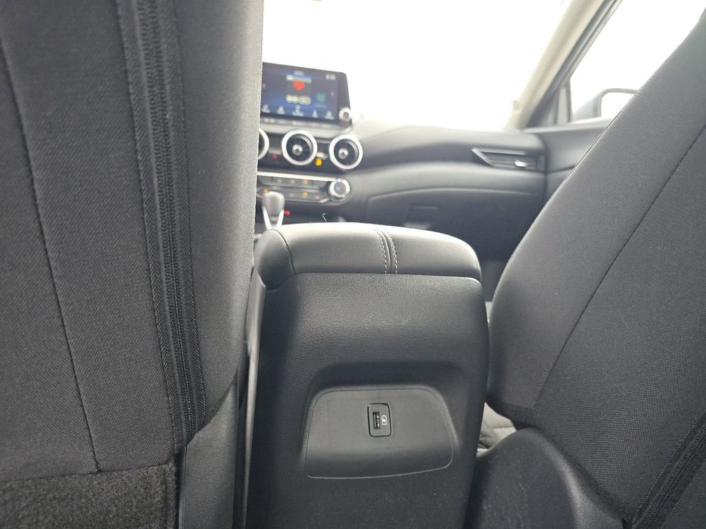 Used 2025 Nissan Sentra SV image 19
