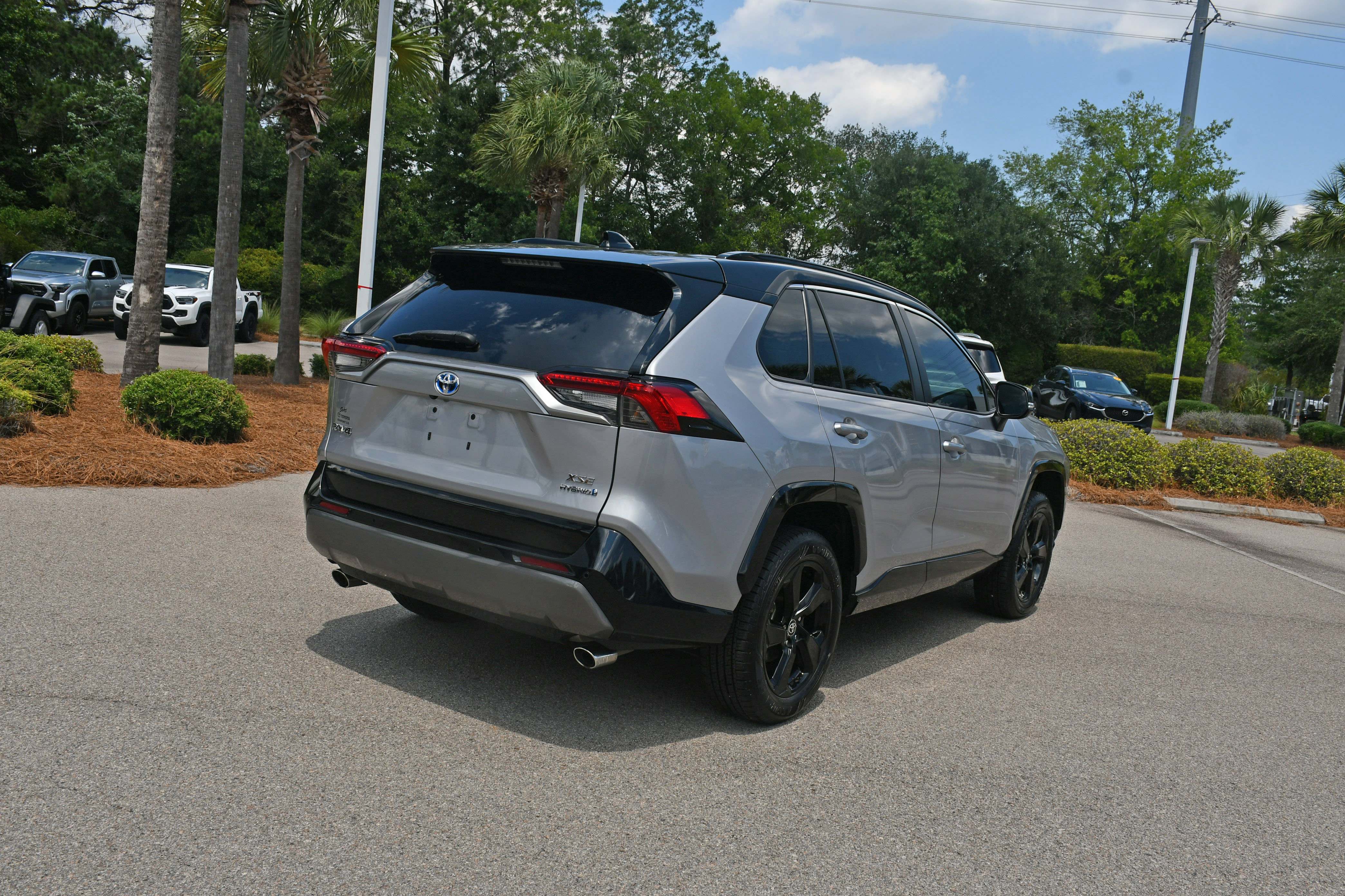 Certified 2021 Toyota RAV4 XSE AWD/4WD image 3