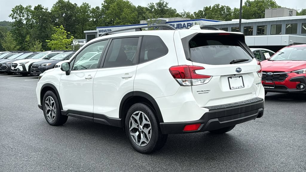 Used 2020 Subaru Forester Premium AWD/4WD image 6