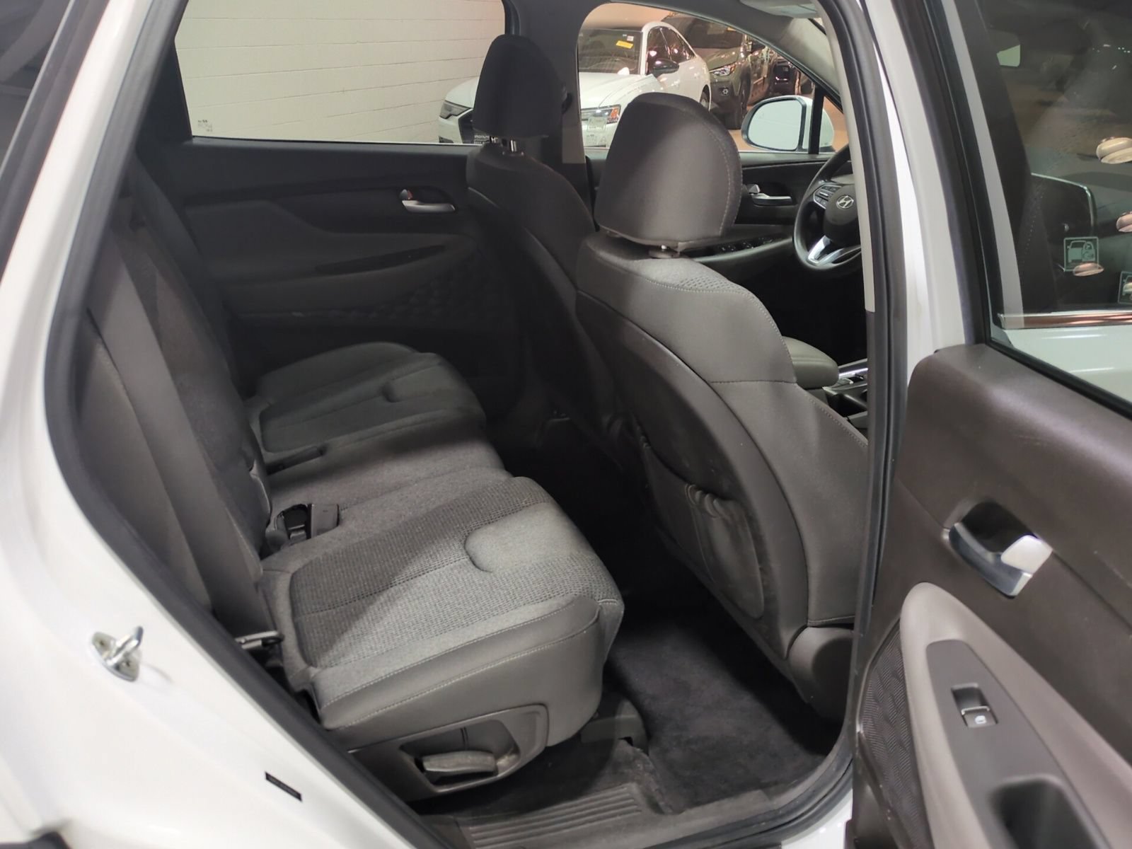 Used 2019 Hyundai Santa Fe SE AWD/4WD image 11