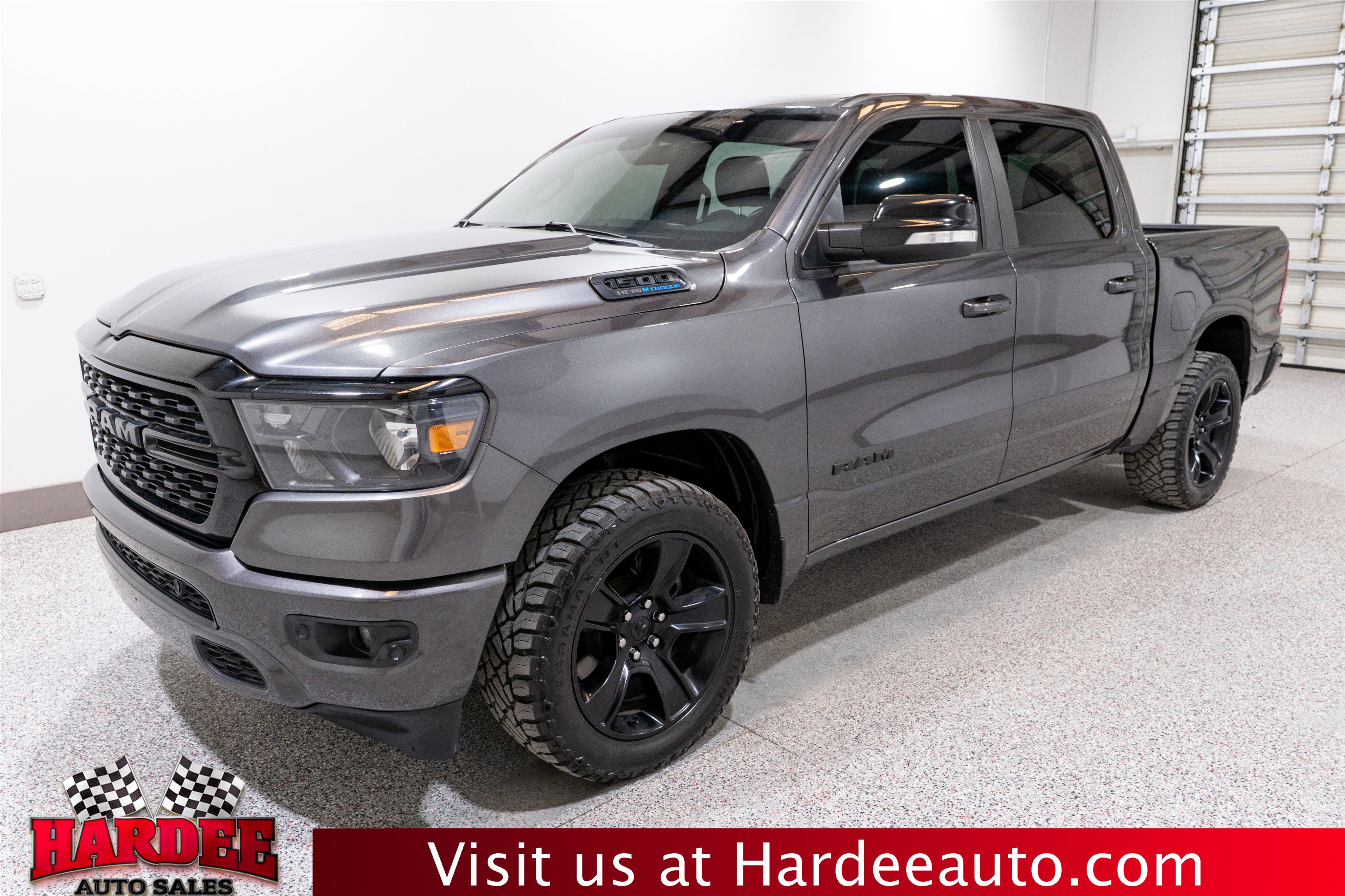 Used 2022 RAM 1500 Lone Star AWD/4WD image 2