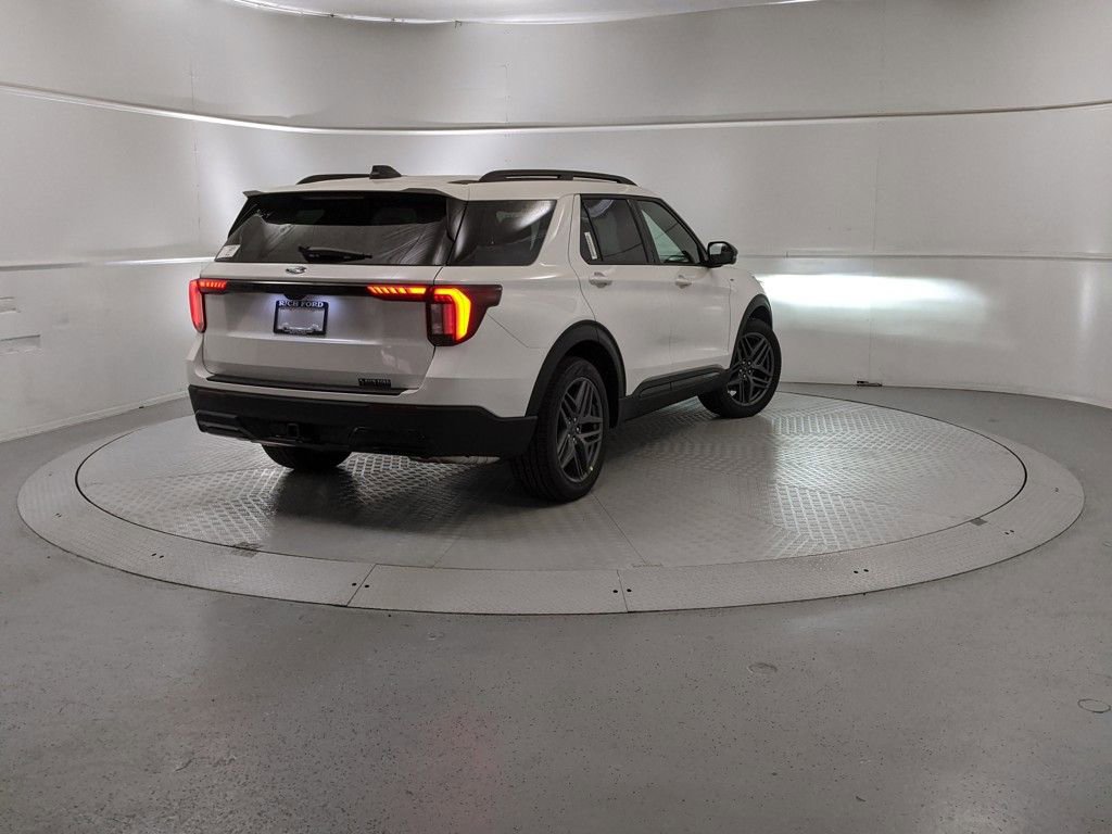 New 2025 Ford Explorer ST-Line w/ Premium Package image 3