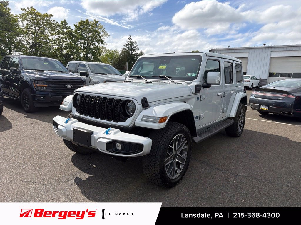 Used 2024 Jeep Wrangler High Altitude AWD/4WD image 1