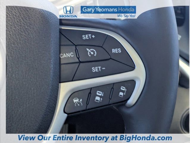 Used 2016 Jeep Cherokee Overland w/ Technology Group image 27