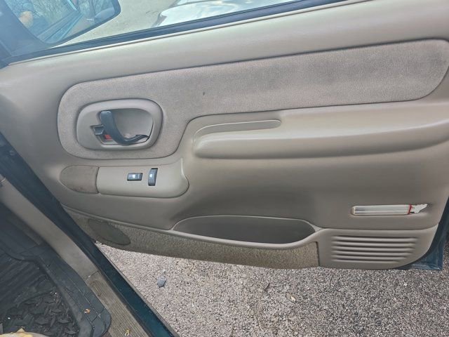 Used 1996 Chevrolet Silverado 1500 2WD Extended Cab image 9