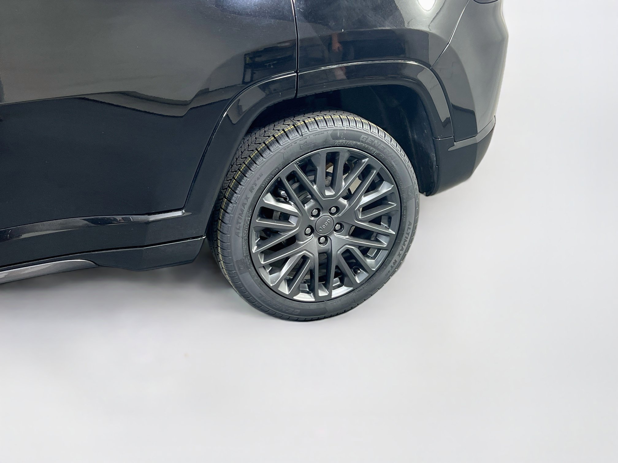 Used 2022 Jeep Compass High Altitude AWD/4WD image 30