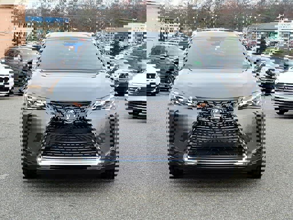 Used 2020 Lexus UX 200 w/ Premium Package image 6