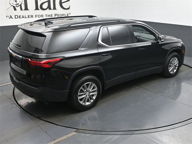 Used 2023 Chevrolet Traverse LT image 40