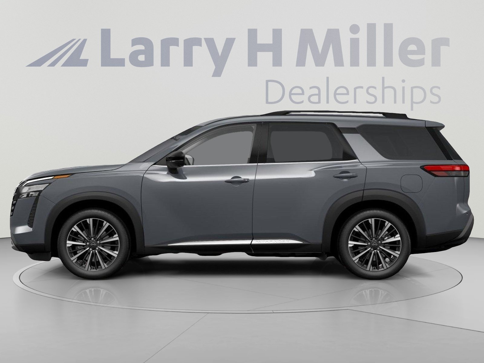 New 2026 Nissan Pathfinder Platinum w/ Cargo Package AWD/4WD image 8