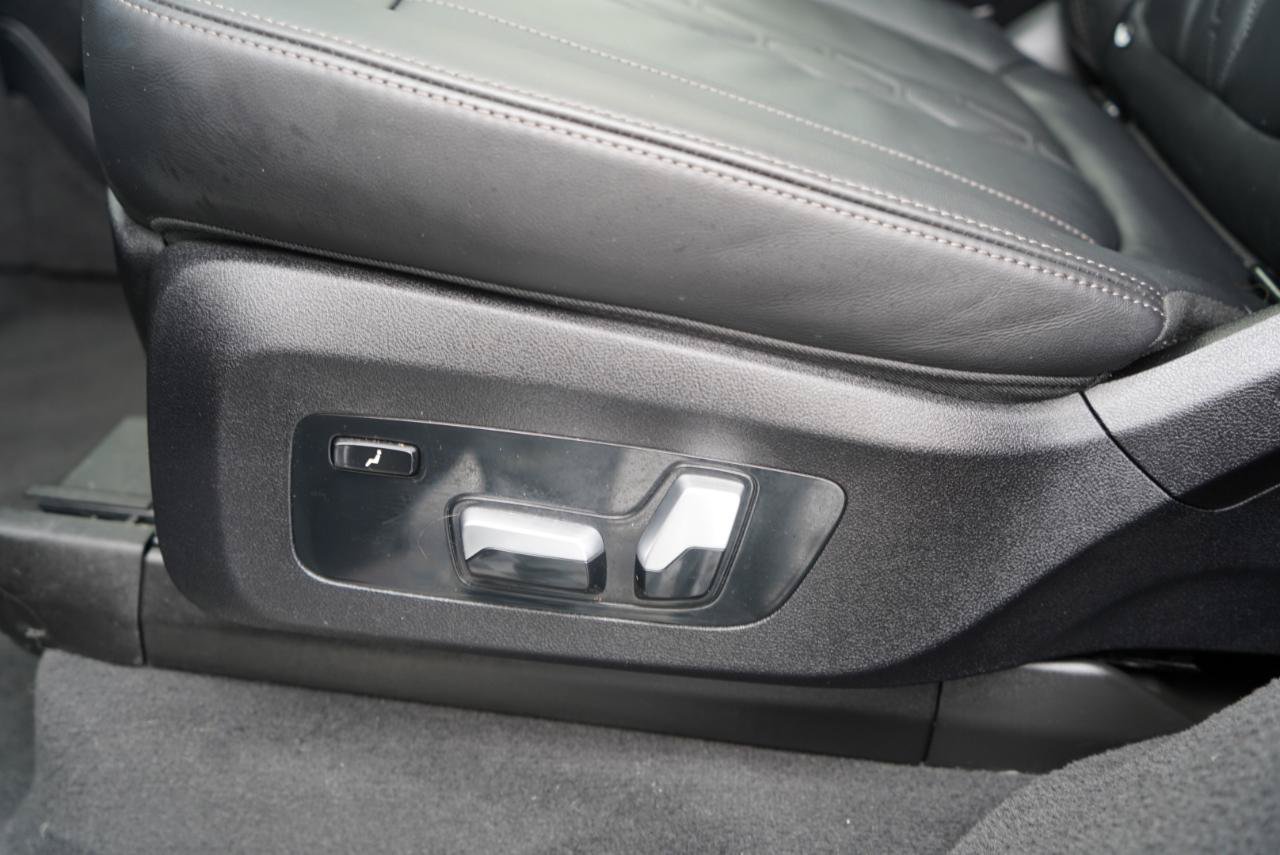 Used 2022 BMW ALPINA XB7 AWD/4WD image 45