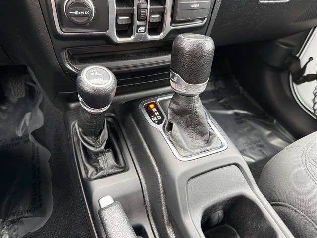 Certified 2021 Jeep Gladiator Willys image 23