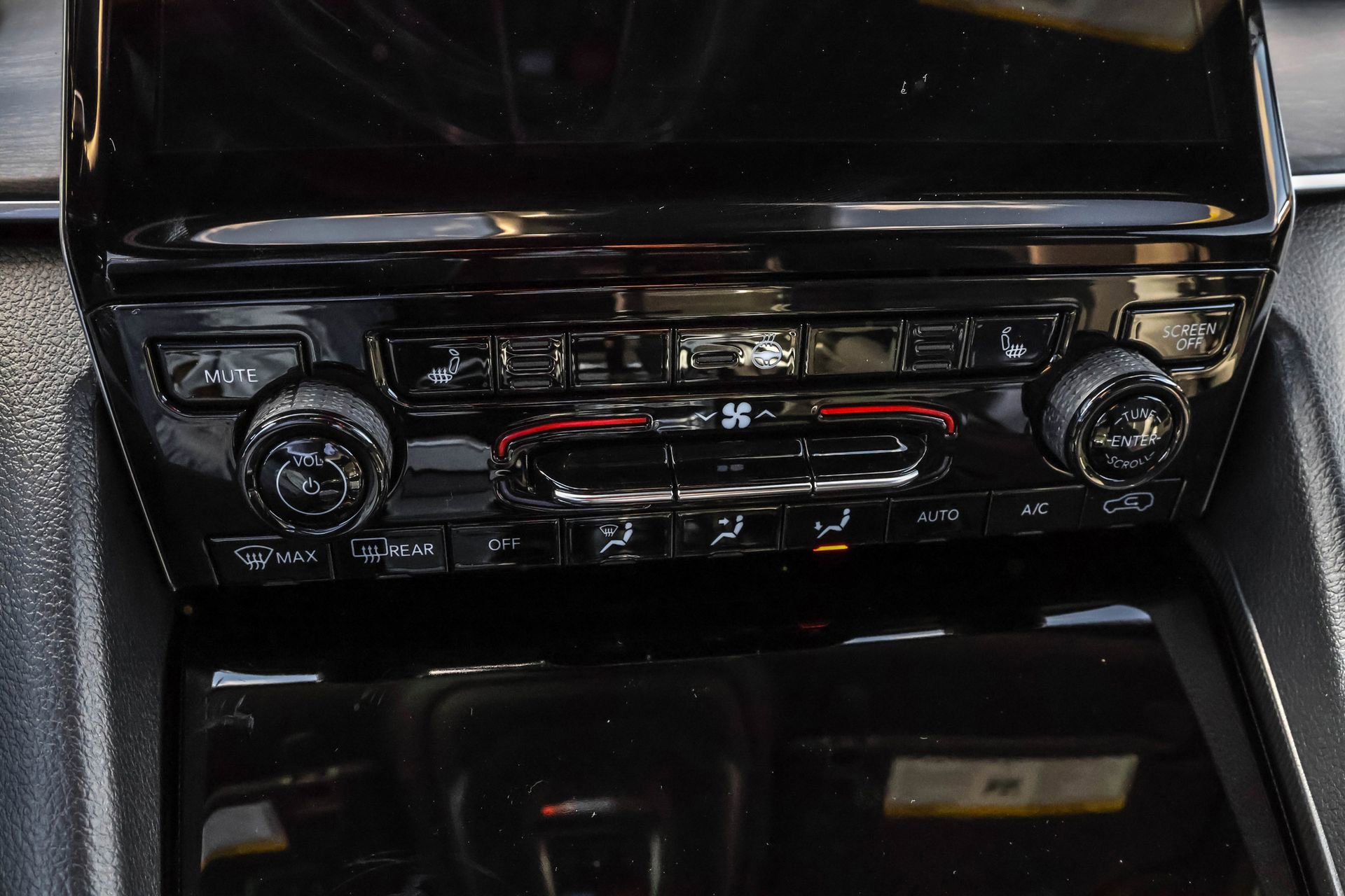 New 2025 Jeep Grand Cherokee Limited image 18