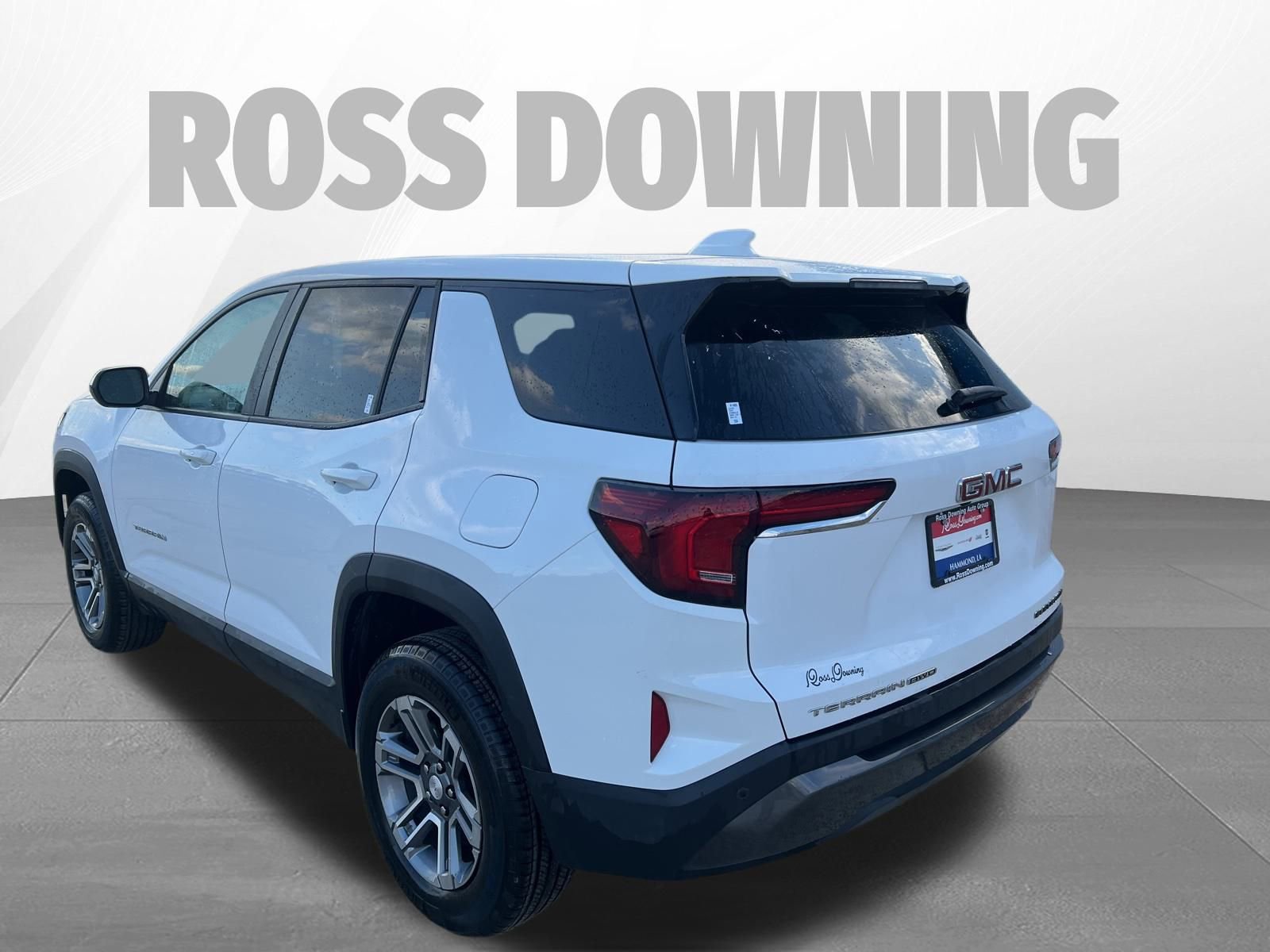 Used 2025 GMC Terrain Elevation image 6