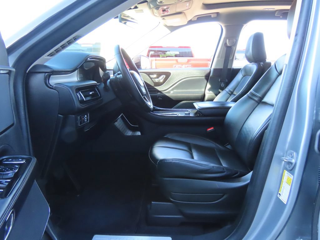 Used 2023 Lincoln Aviator AWD w/ Premium Package image 22