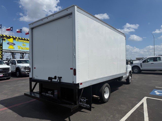 New 2027 Ford E-350 and Econoline 350 Super Duty w/ Power Equipment Group RWD image 8