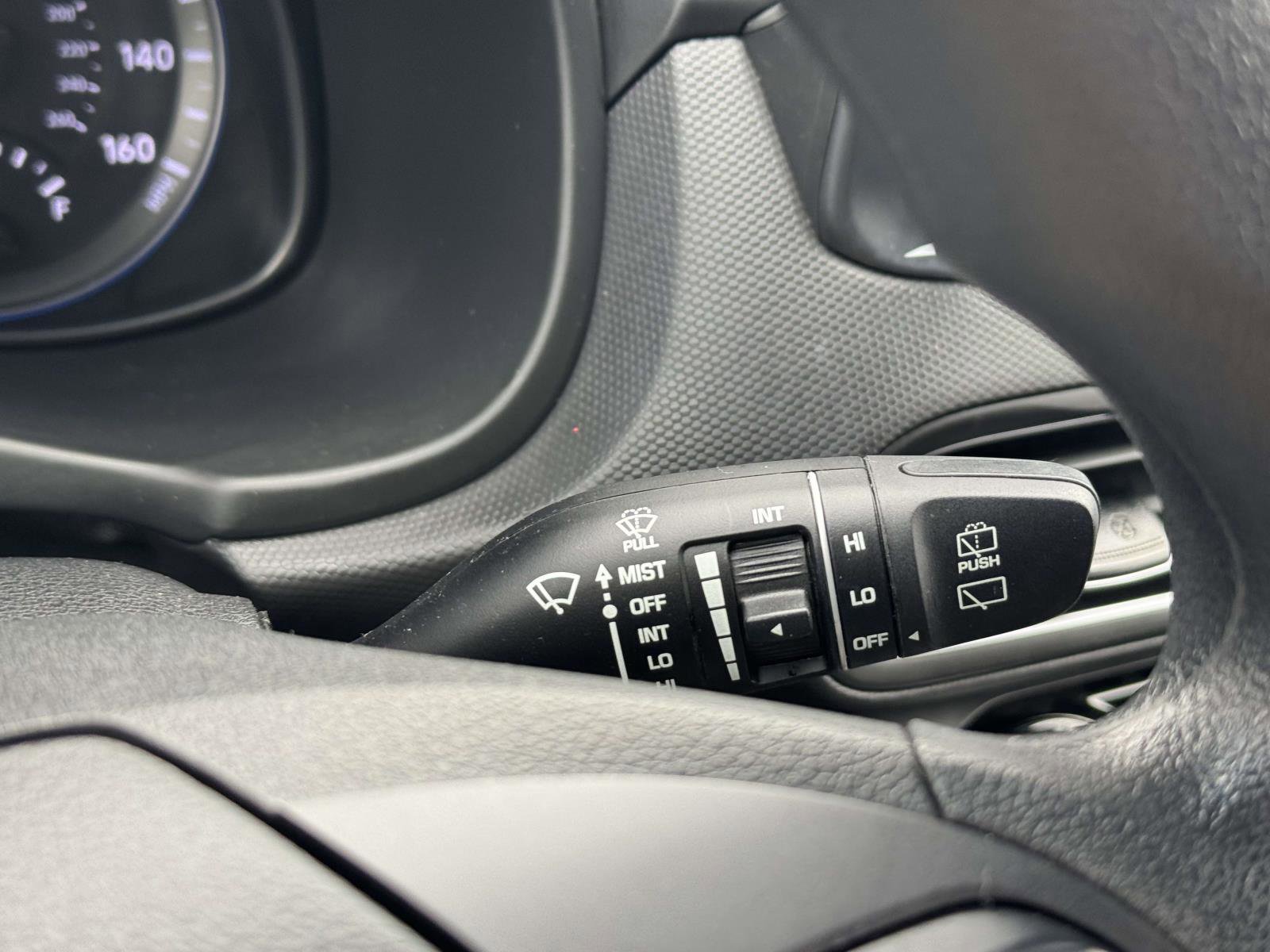 Used 2023 Hyundai Kona SEL image 18