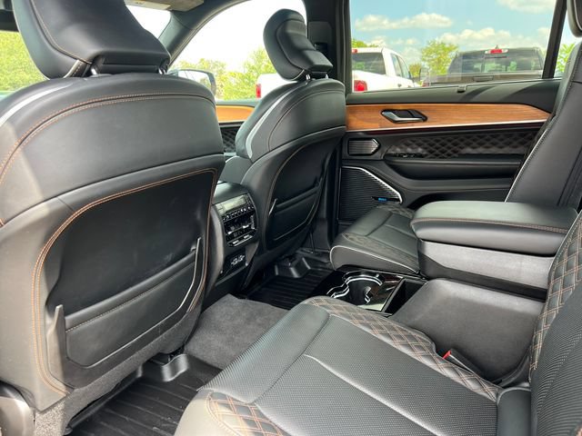 Used 2021 Jeep Grand Cherokee L Summit AWD/4WD image 36