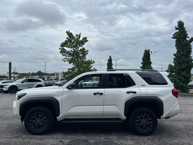 Used 2025 Toyota 4Runner SR5 AWD/4WD image 14