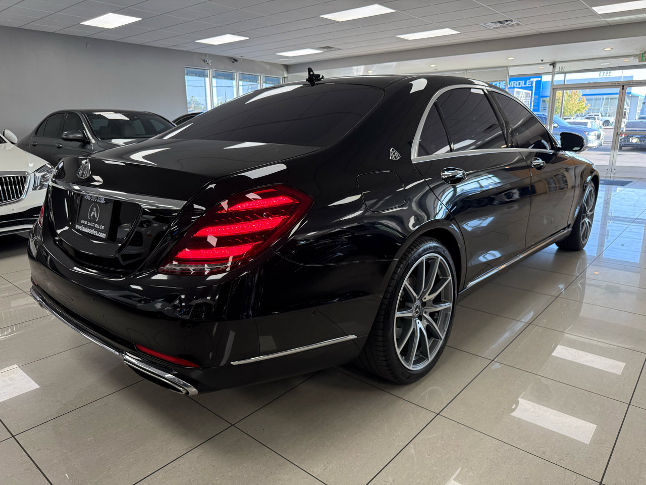 Used 2018 Mercedes-Benz S 450 Sedan image 7
