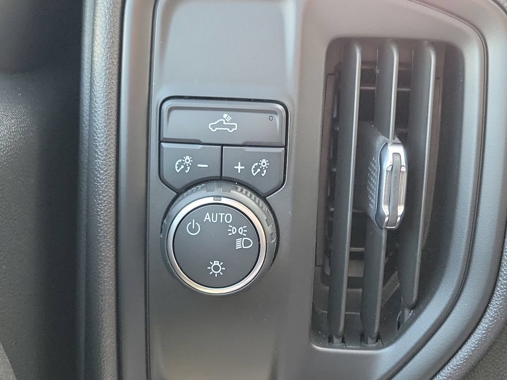 Used 2024 Chevrolet Silverado 1500 Custom RWD image 13