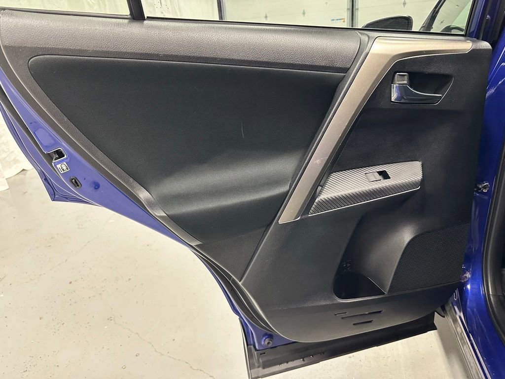 Used 2015 Toyota RAV4 XLE image 34