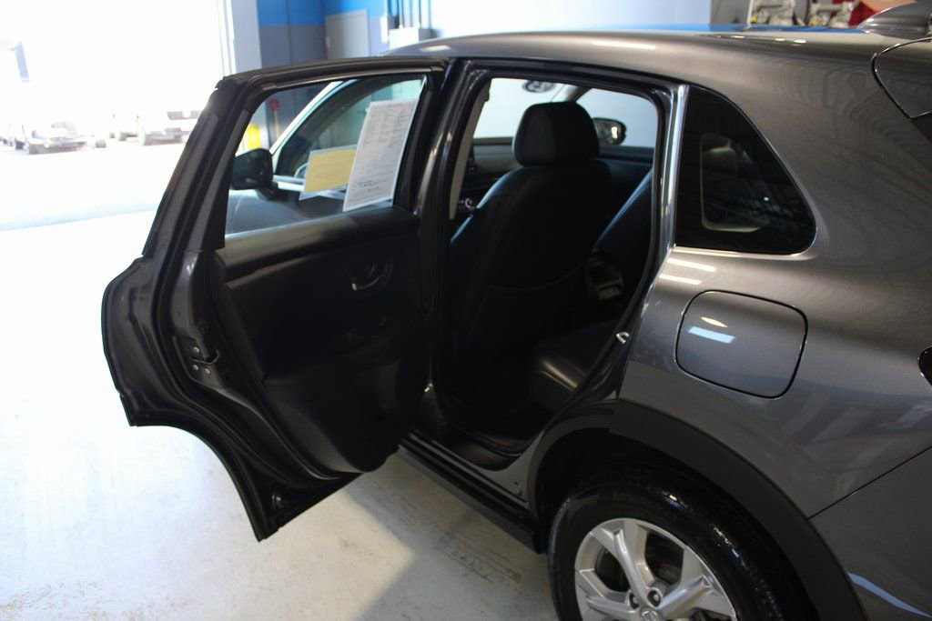 Used 2023 Honda HR-V LX image 19