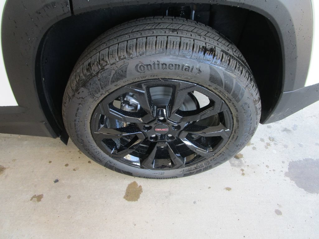 New 2027 GMC Terrain Elevation w/ Elevation Premium Package FWD image 10