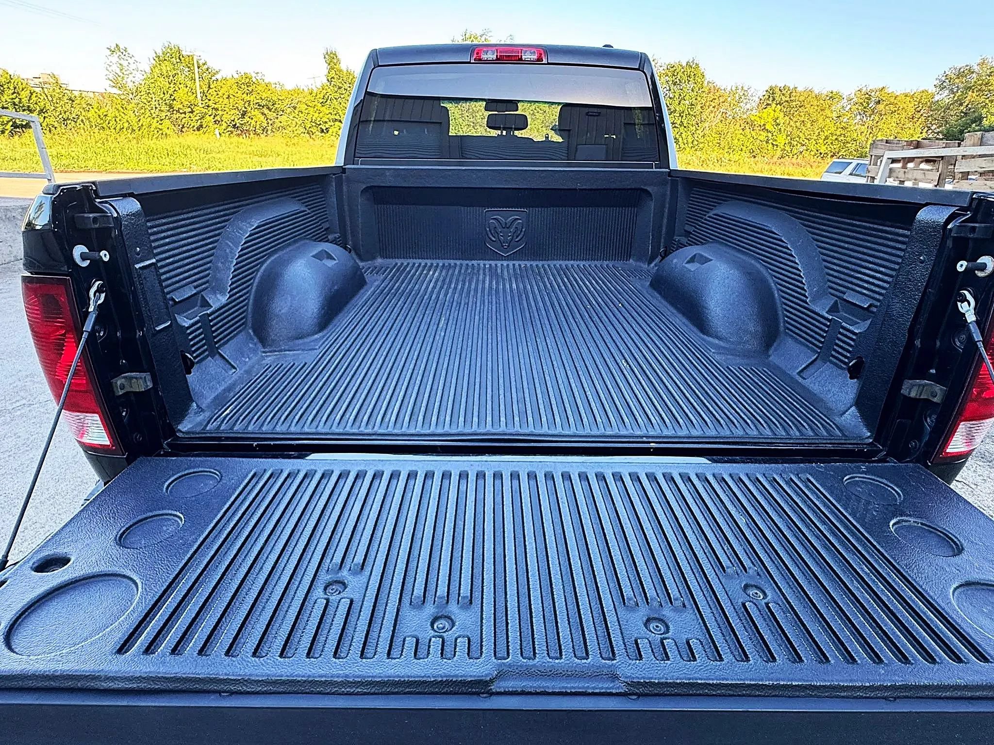 Used 2012 RAM 1500 Express RWD image 5