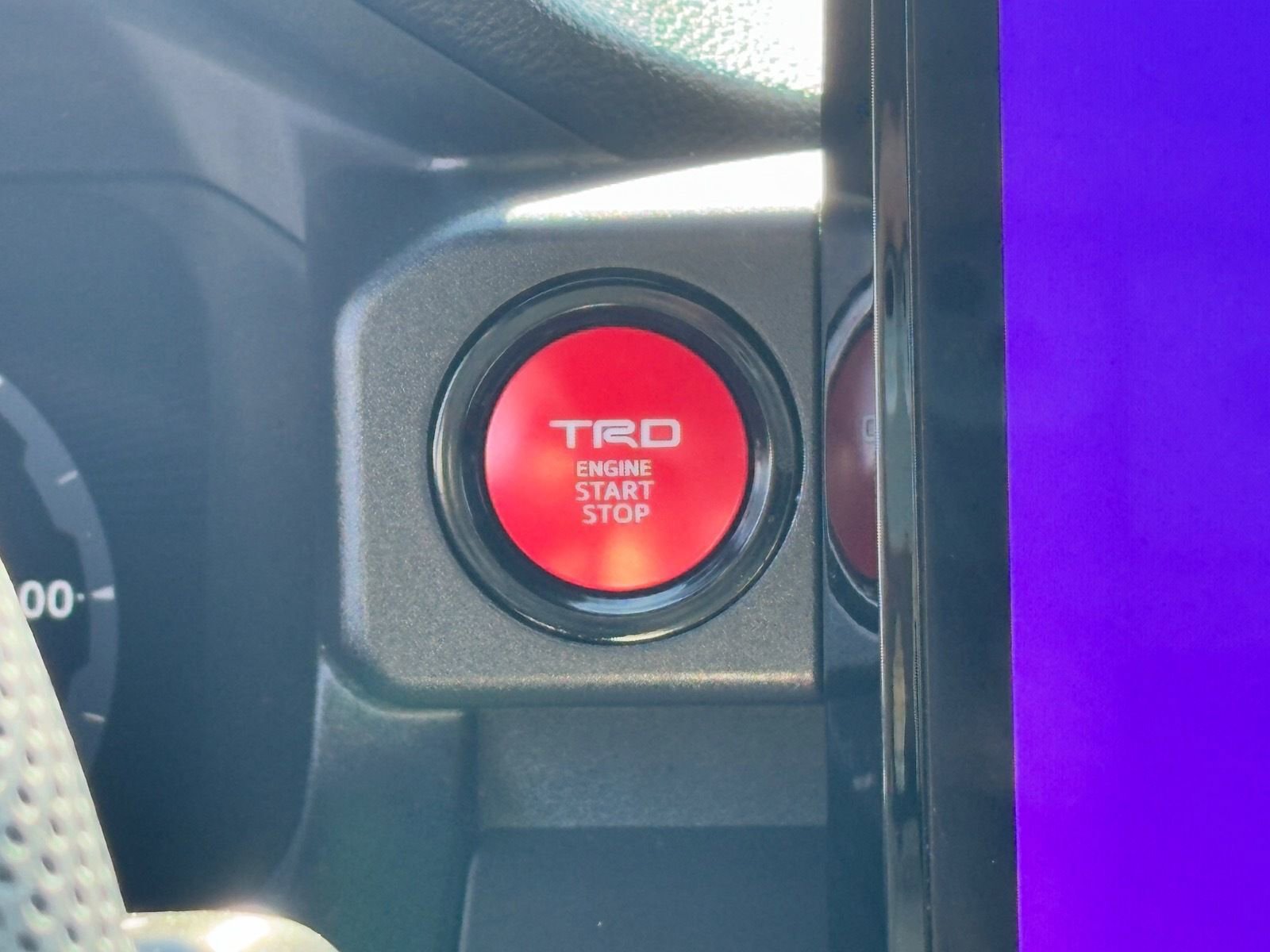 Certified 2025 Toyota Tacoma TRD Sport w/ TRD Sport Upgrade Package image 26