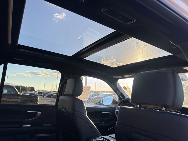 New 2025 Ford Expedition Max Platinum w/ Stealth Performance Package image 19