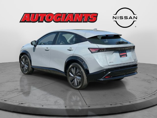 Used 2024 Nissan Ariya AWD image 7