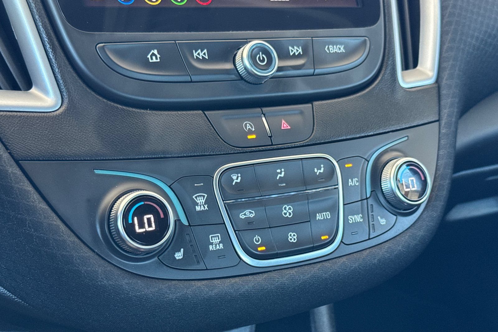 Used 2023 Chevrolet Malibu LT FWD image 30