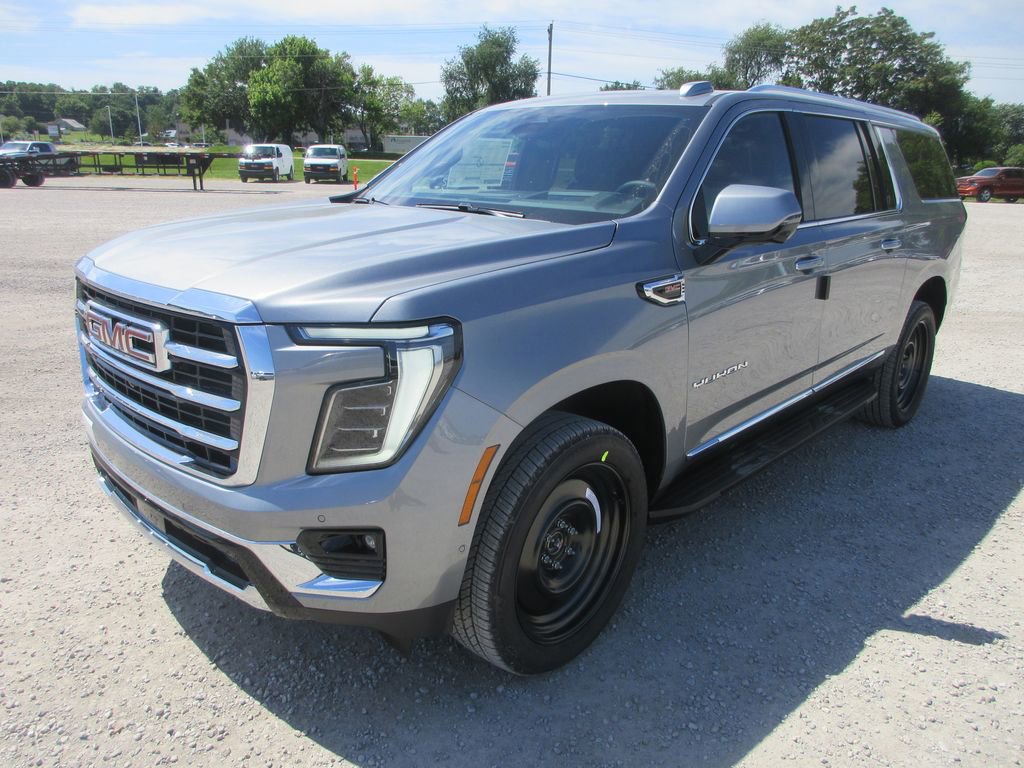 New 2026 GMC Yukon XL Elevation w/ Elevation Premium Package AWD/4WD image 9