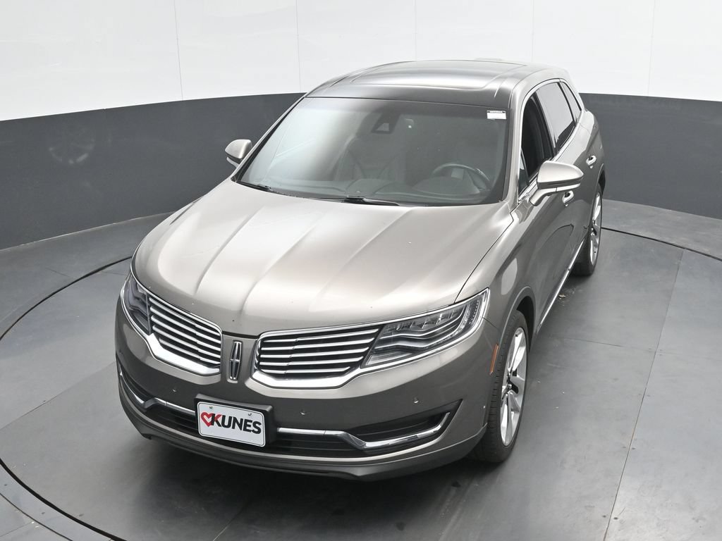 Used 2016 Lincoln MKX Reserve w/ Luxury Package AWD/4WD image 28