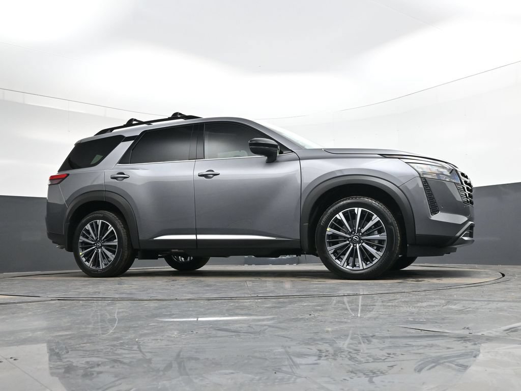 New 2026 Nissan Pathfinder Platinum FWD image 37