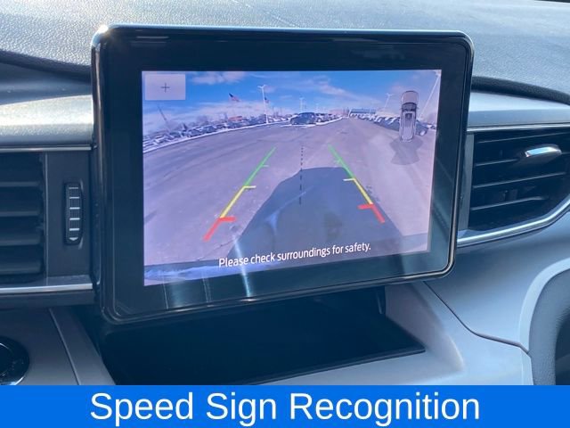 Used 2023 Ford Explorer XLT image 11