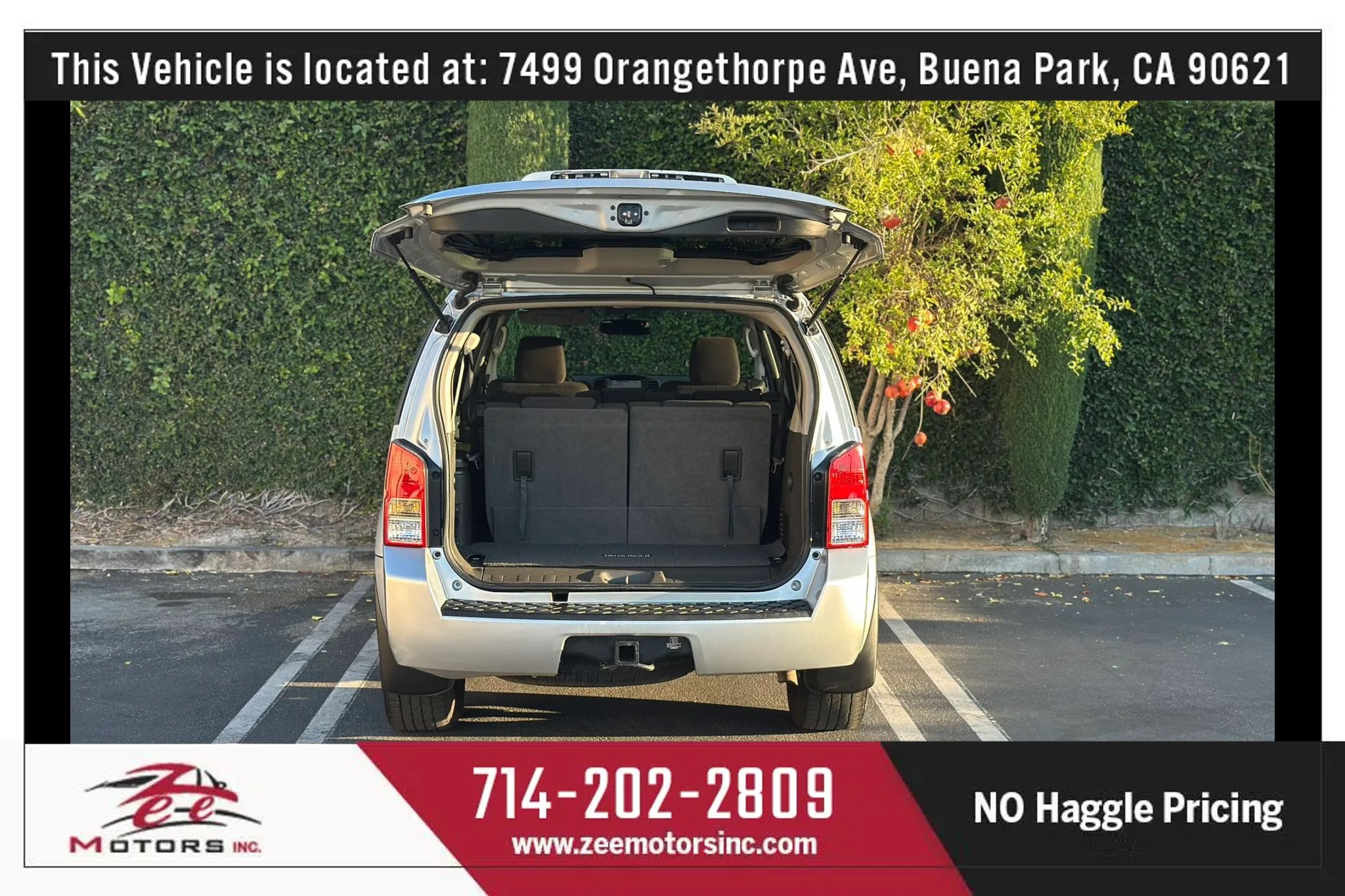 Used 2011 Nissan Pathfinder SV RWD image 16