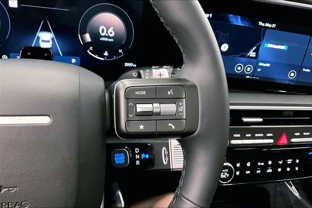 Used 2026 Hyundai Palisade Limited FWD image 28