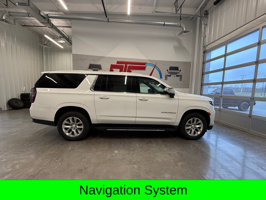Used 2023 Chevrolet Suburban Premier image 2