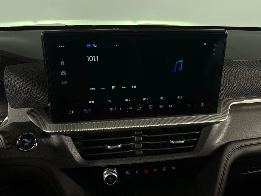 Used 2025 Ford Explorer Platinum w/ LUX Leather Package image 16