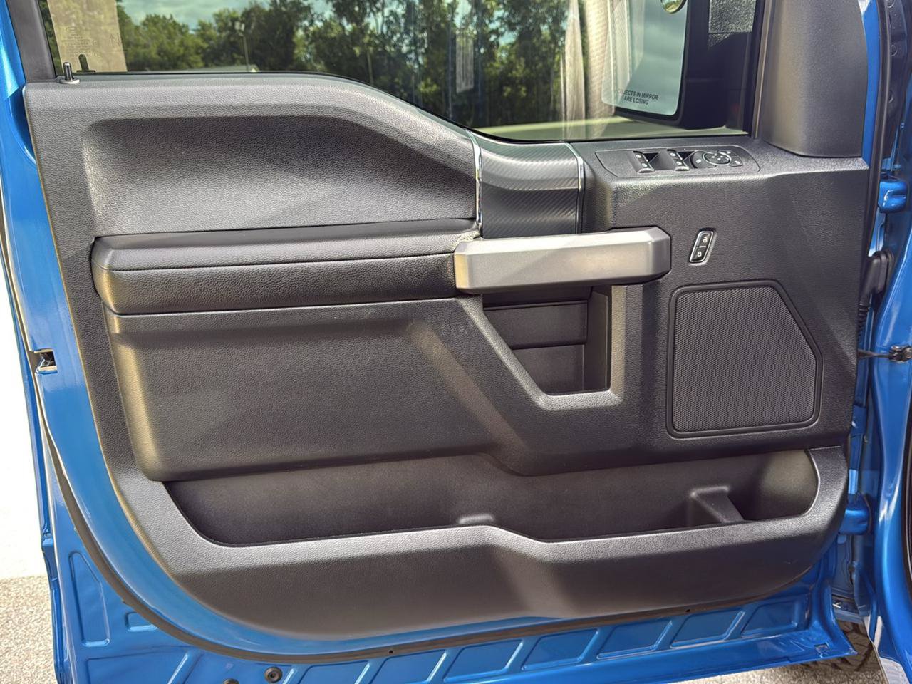 Used 2019 Ford F150 XLT w/ Equipment Group 302A Luxury AWD/4WD image 19