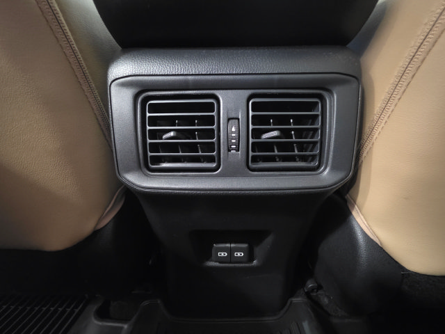 Used 2025 Toyota RAV4 Limited AWD/4WD image 29