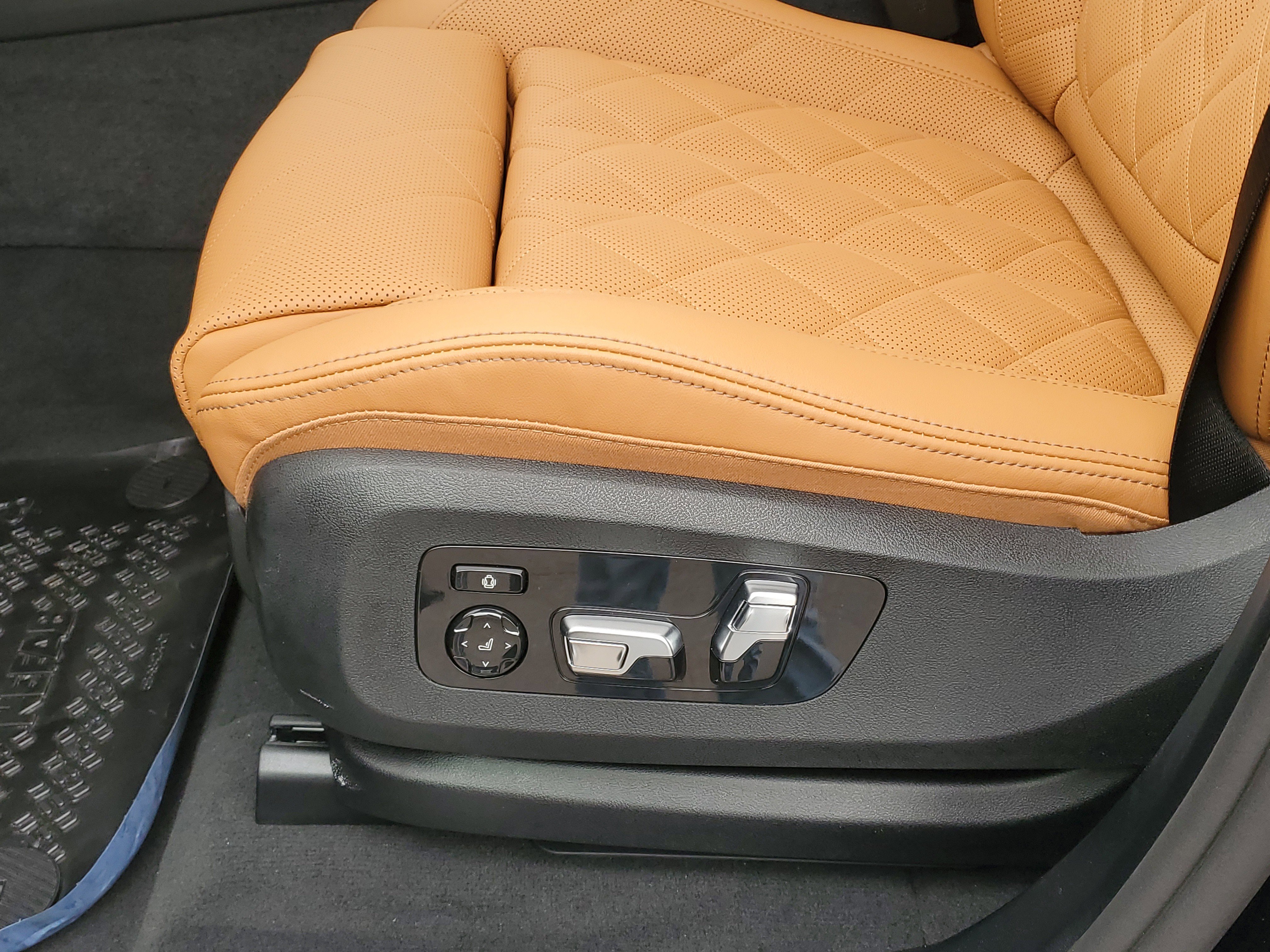 New 2026 BMW X5 xDrive40i w/ M Sport Package image 9