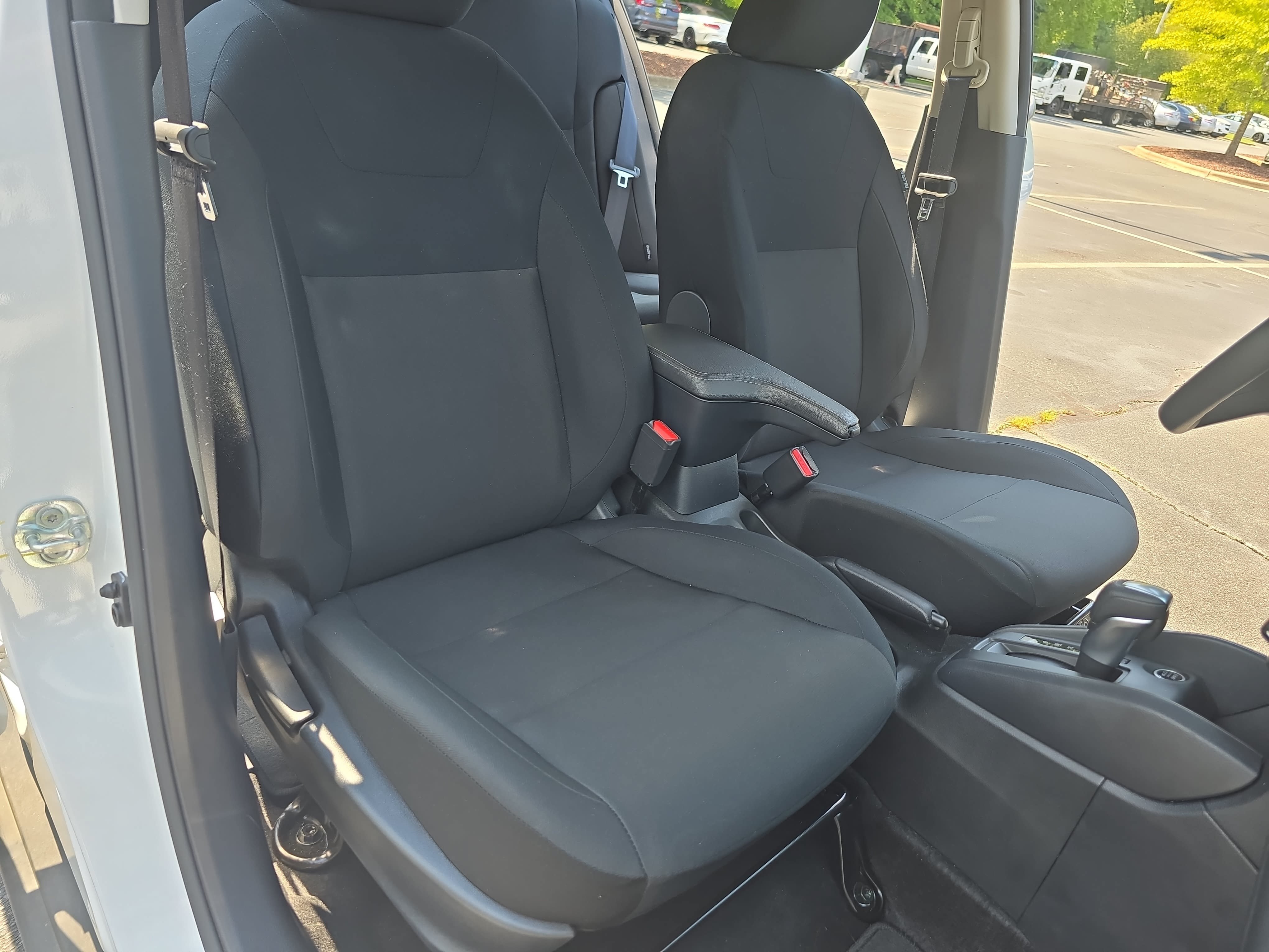 Used 2025 Nissan Kicks Play S FWD image 10