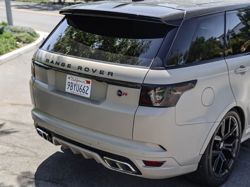 Used 2022 Land Rover Range Rover Sport SVR Carbon Edition AWD/4WD image 15