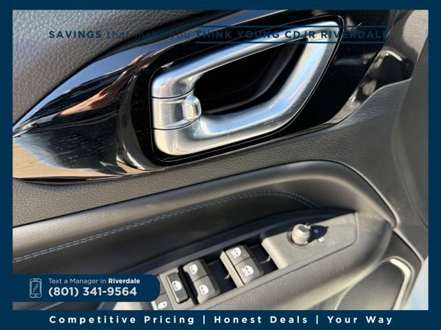 New 2025 Jeep Compass Latitude w/ Sun & Sound Group image 12