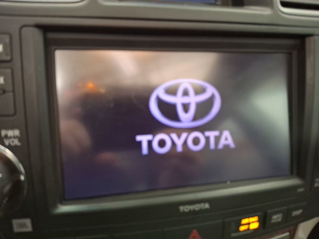 Used 2012 Toyota Highlander Limited image 21