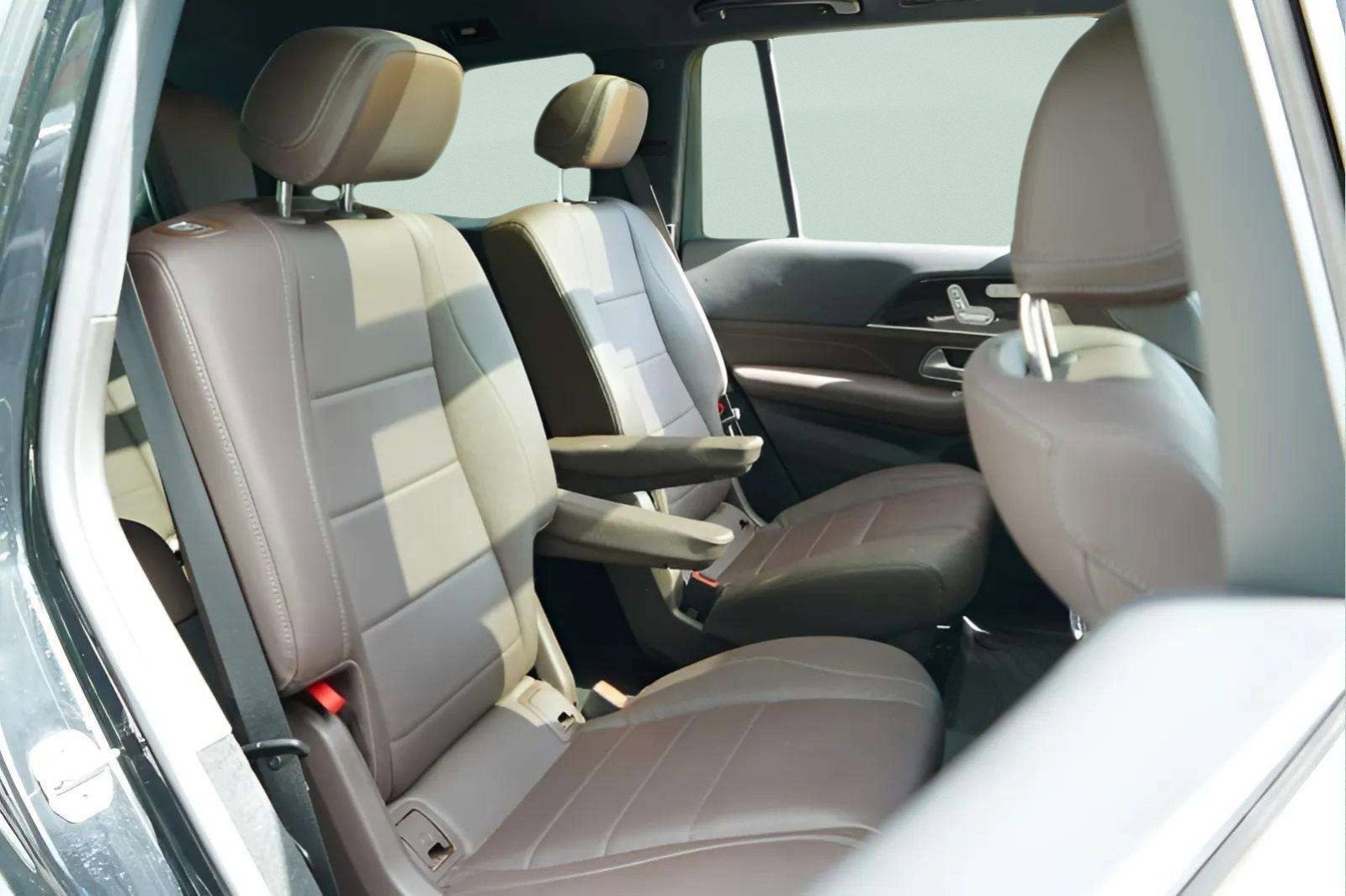 Used 2022 Mercedes-Benz GLS 450 4MATIC image 49